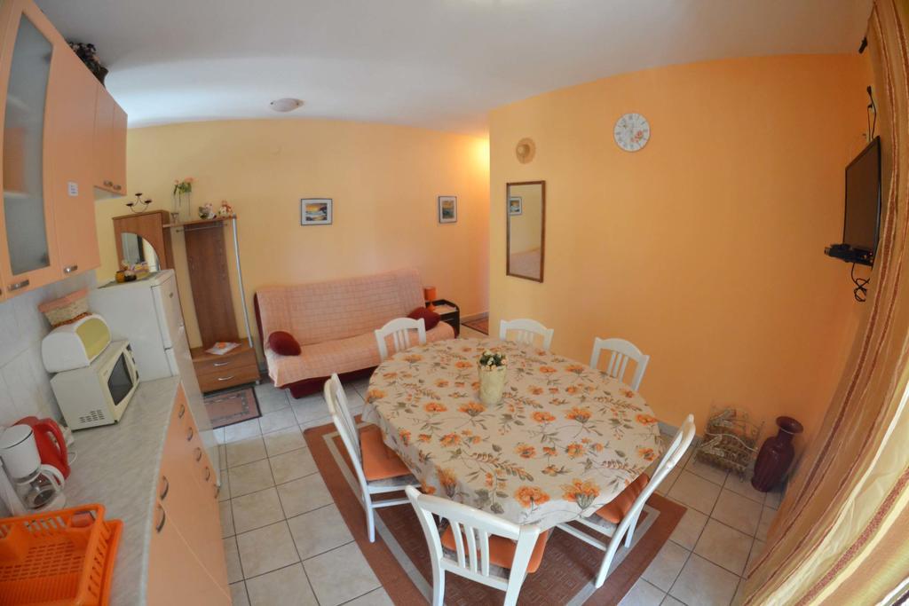 Apartmani Jenny I Tania Lopar Exterior photo