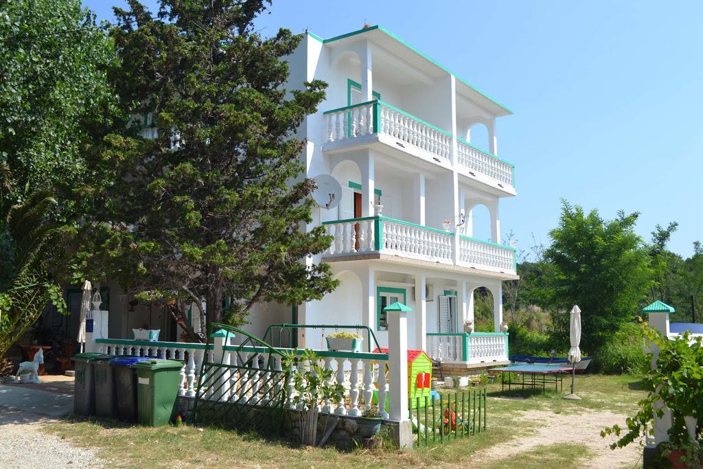 Apartmani Jenny I Tania Lopar Exterior photo