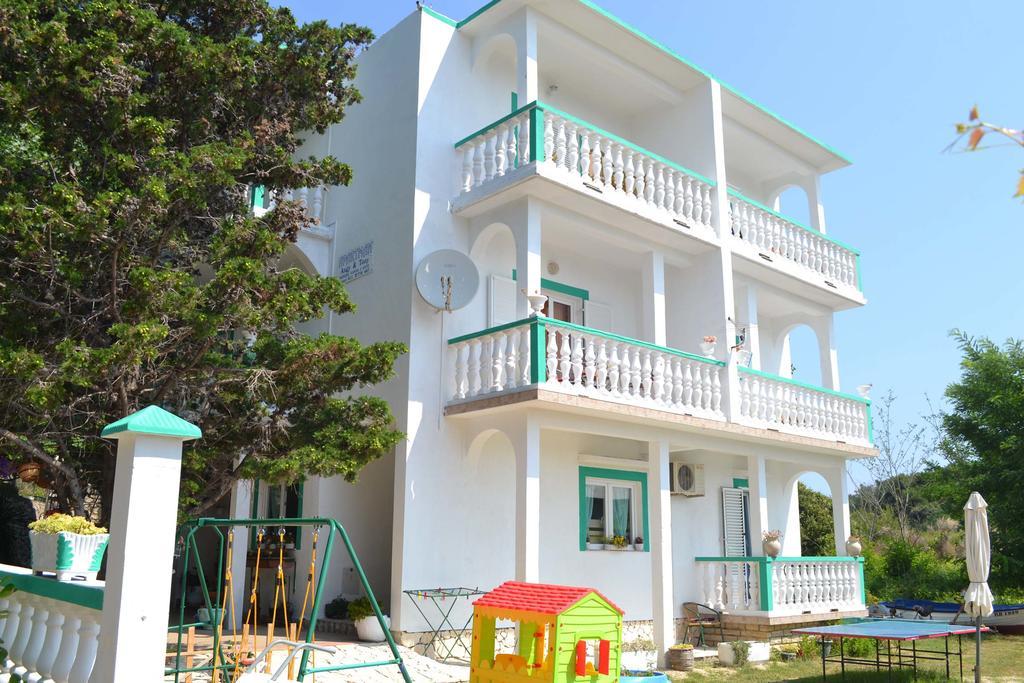Apartmani Jenny I Tania Lopar Exterior photo